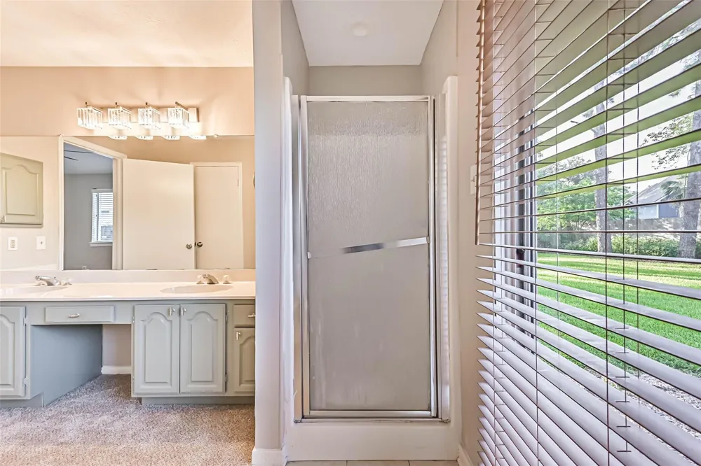 1504 Windsor Drive Friendswood, TX 77546