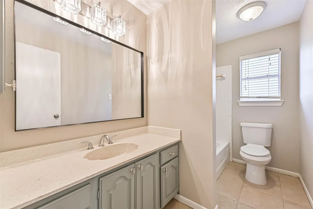 1504 Windsor Drive Friendswood, TX 77546