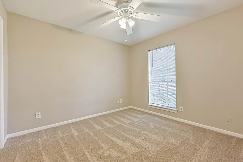 1504 Windsor Drive Friendswood, TX 77546