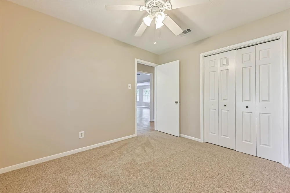 1504 Windsor Drive Friendswood, TX 77546