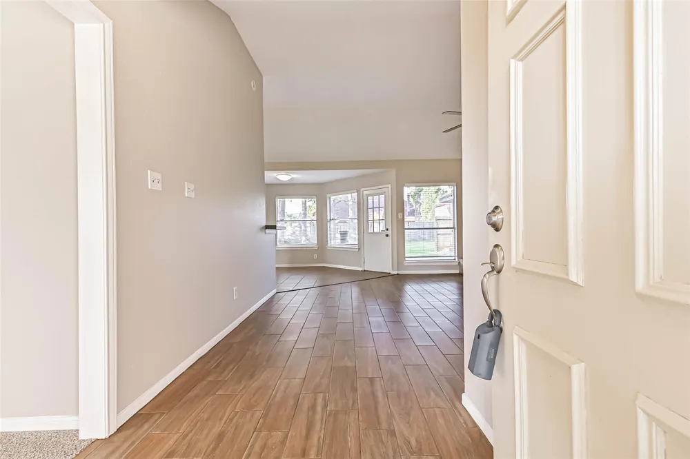 1504 Windsor Drive Friendswood, TX 77546