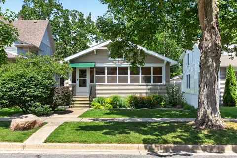903 Lewis Avenue