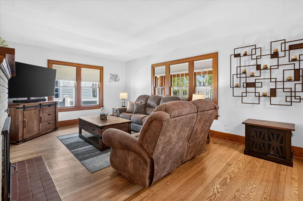 903 Lewis Avenue St. Joseph, MI 49085