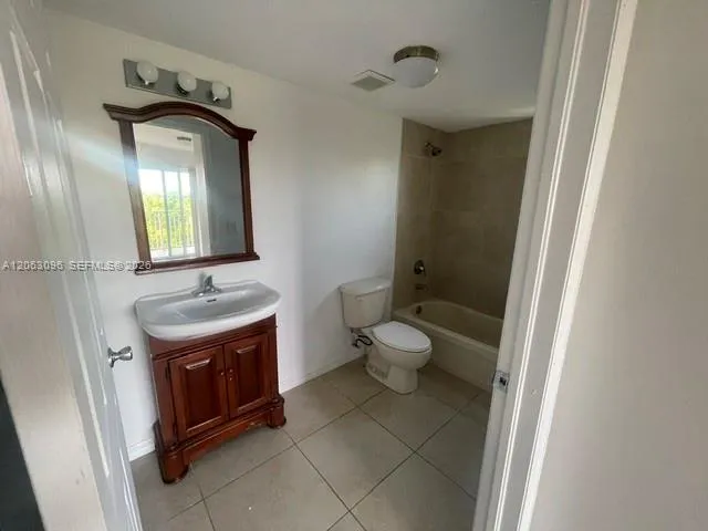 6315 SW 8th St #401 Miami, FL 33144