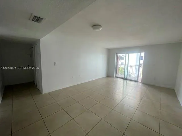6315 SW 8th St #401 Miami, FL 33144