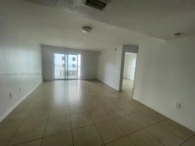 6315 SW 8th St #401 Miami, FL 33144