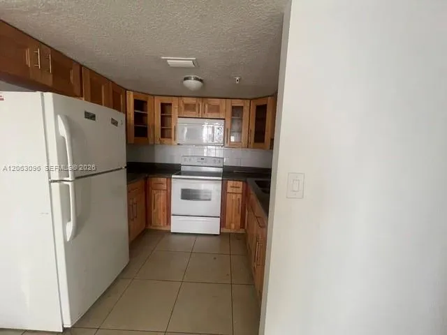 6315 SW 8th St #401 Miami, FL 33144