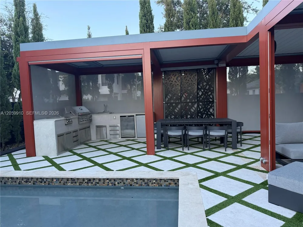 13661 SW 160th Ct Miami, FL 33196