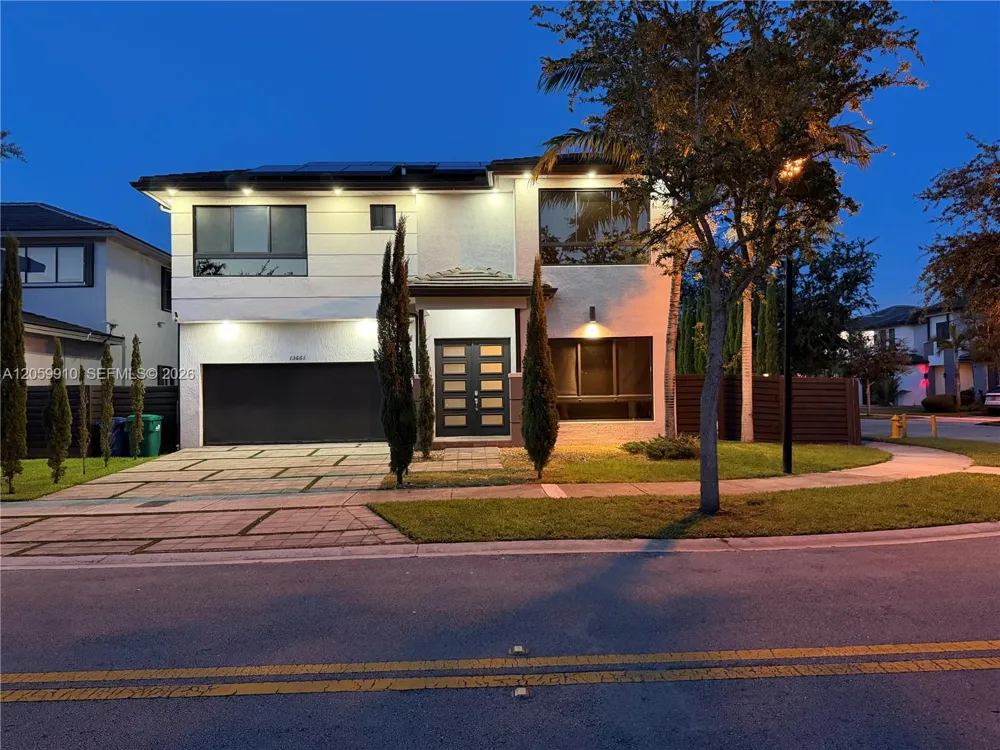 13661 SW 160th Ct Miami, FL 33196