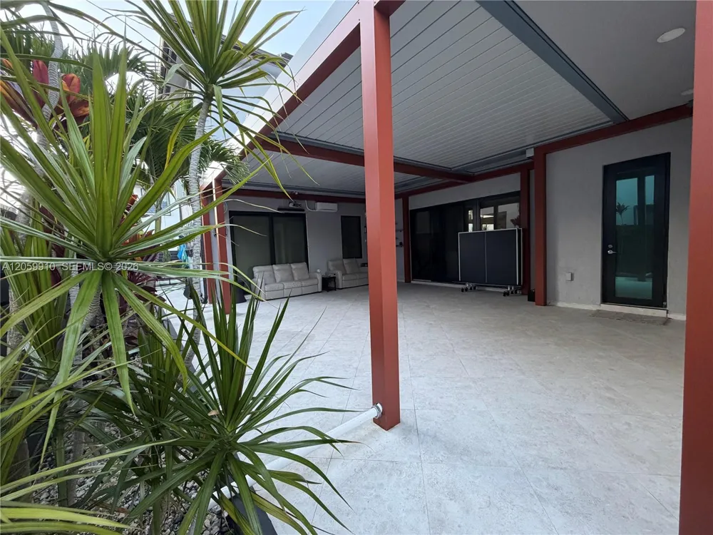 13661 SW 160th Ct Miami, FL 33196