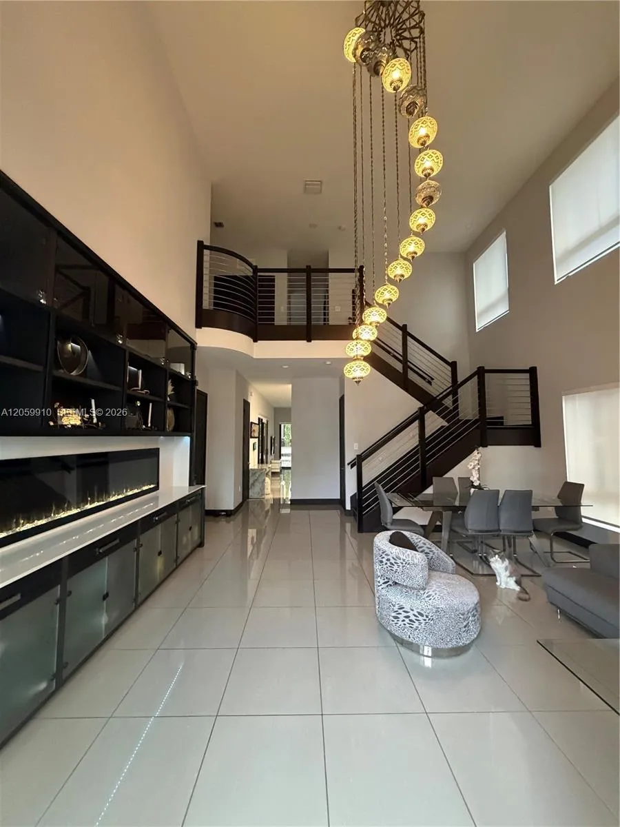 13661 SW 160th Ct Miami, FL 33196