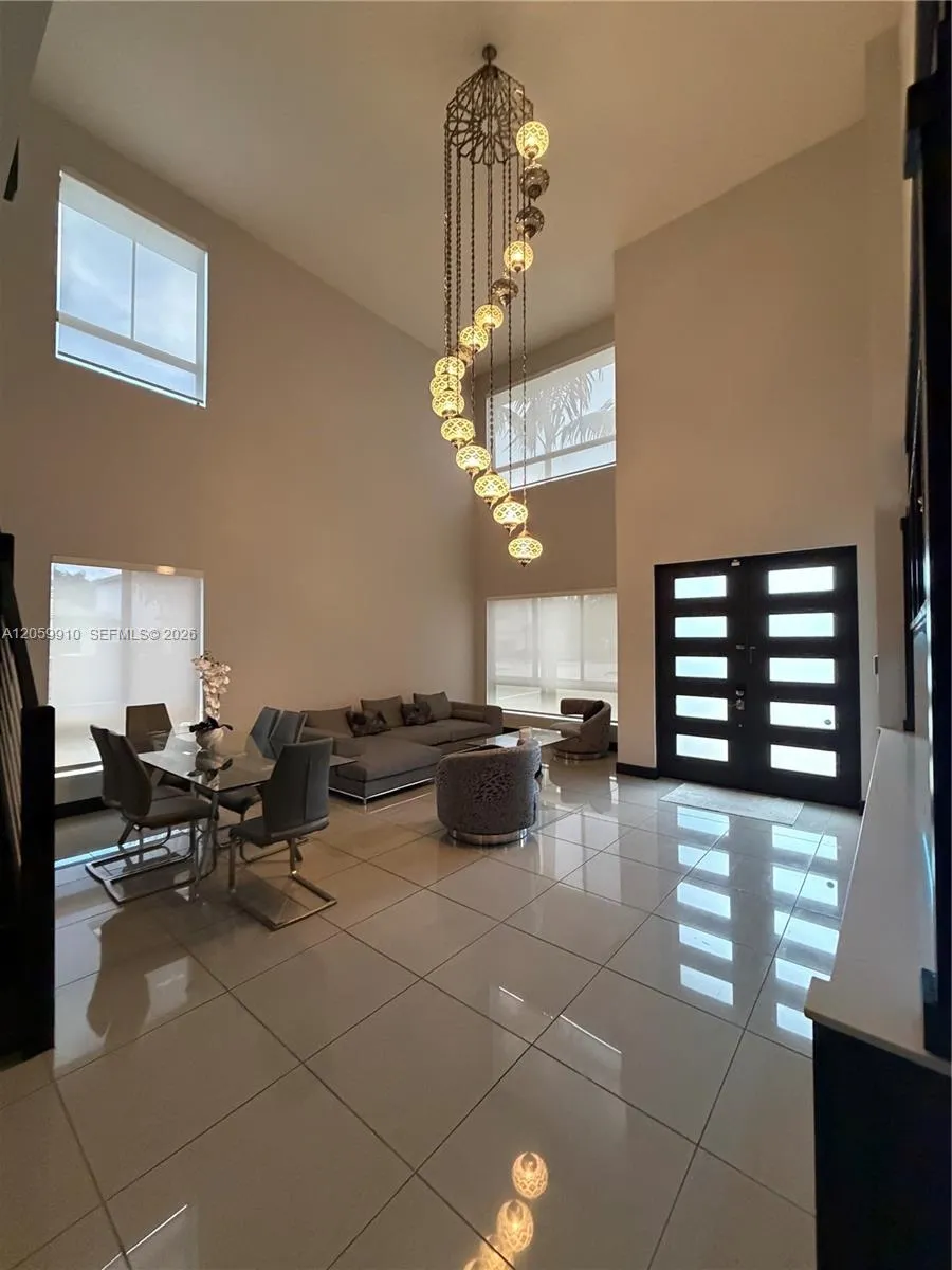 13661 SW 160th Ct Miami, FL 33196