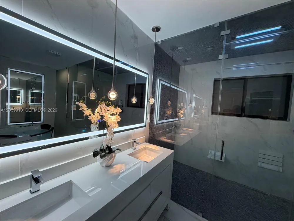 13661 SW 160th Ct Miami, FL 33196