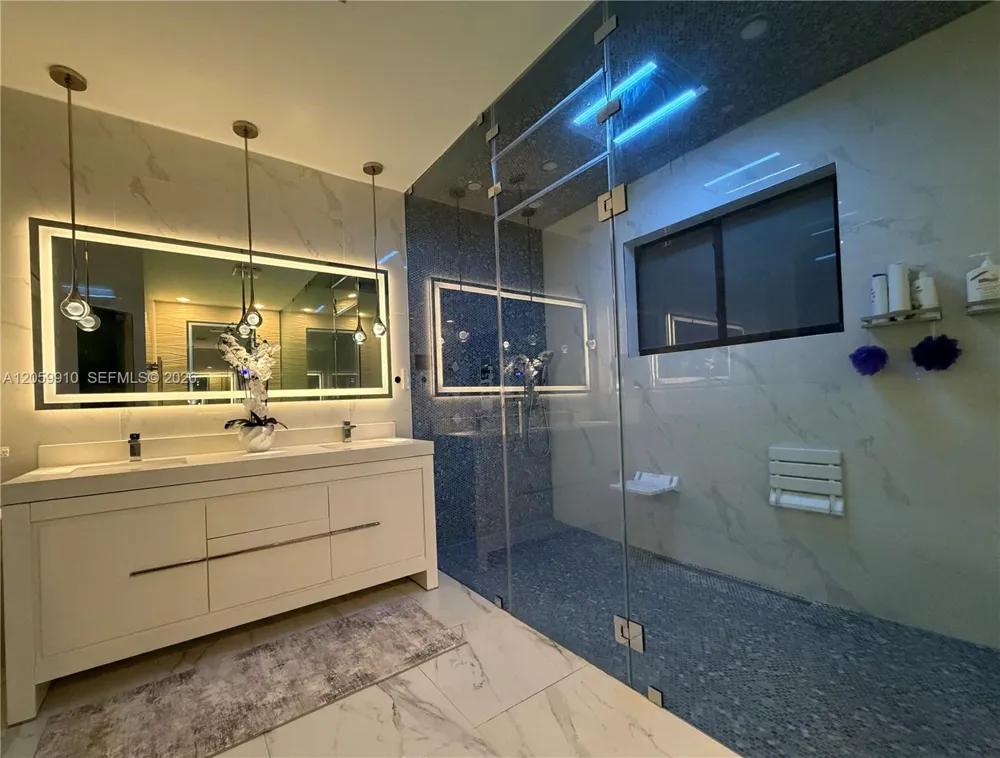 13661 SW 160th Ct Miami, FL 33196