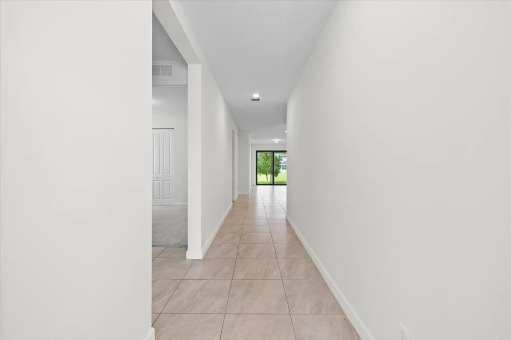 19667 Rugged Trunk Trail Loxahatchee, FL 33470