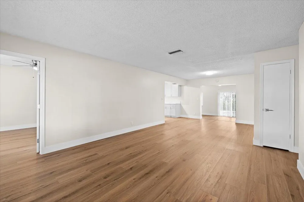7712 SW 7TH STREET North Lauderdale, FL 33068