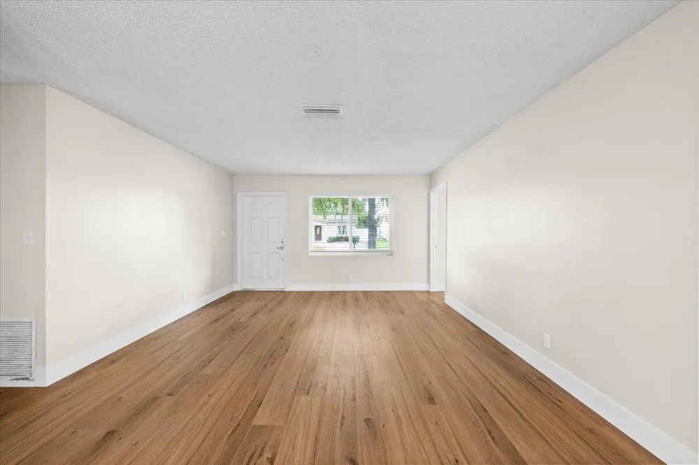 7712 SW 7TH STREET North Lauderdale, FL 33068