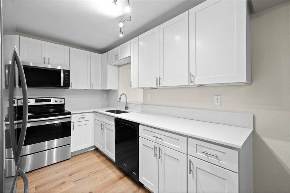 7712 SW 7TH STREET North Lauderdale, FL 33068