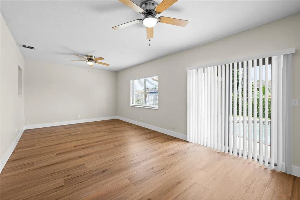 7712 SW 7TH STREET North Lauderdale, FL 33068