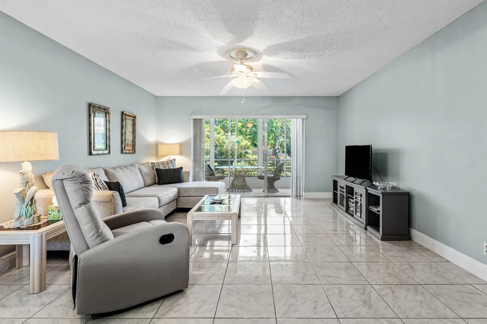 721 LORI DRIVE #208 Palm Springs, FL 33461