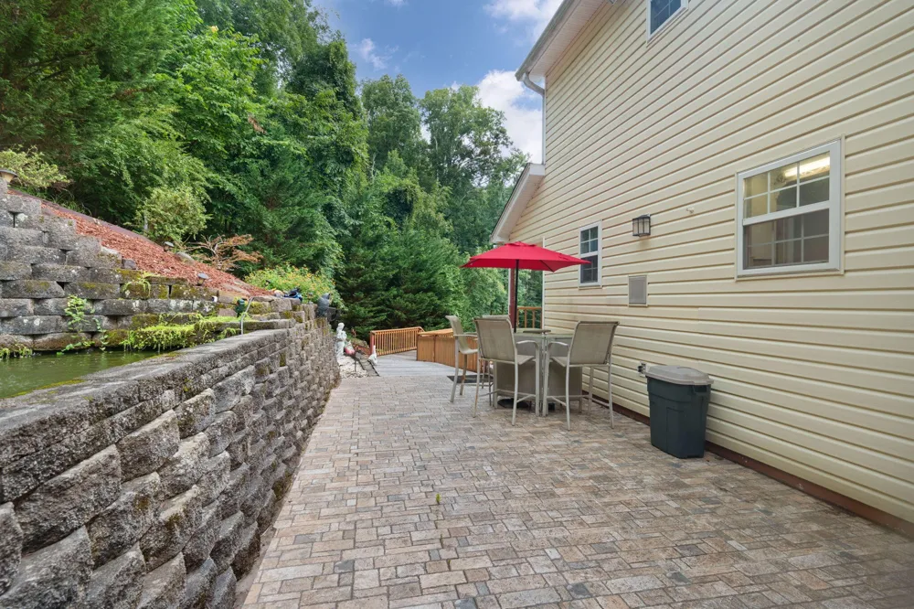 9369 Hopi Trail Ooltewah, TN 37363