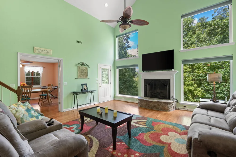 9369 Hopi Trail Ooltewah, TN 37363