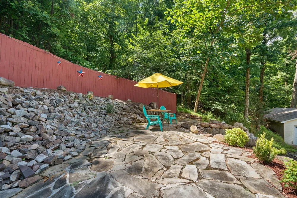 9369 Hopi Trail Ooltewah, TN 37363