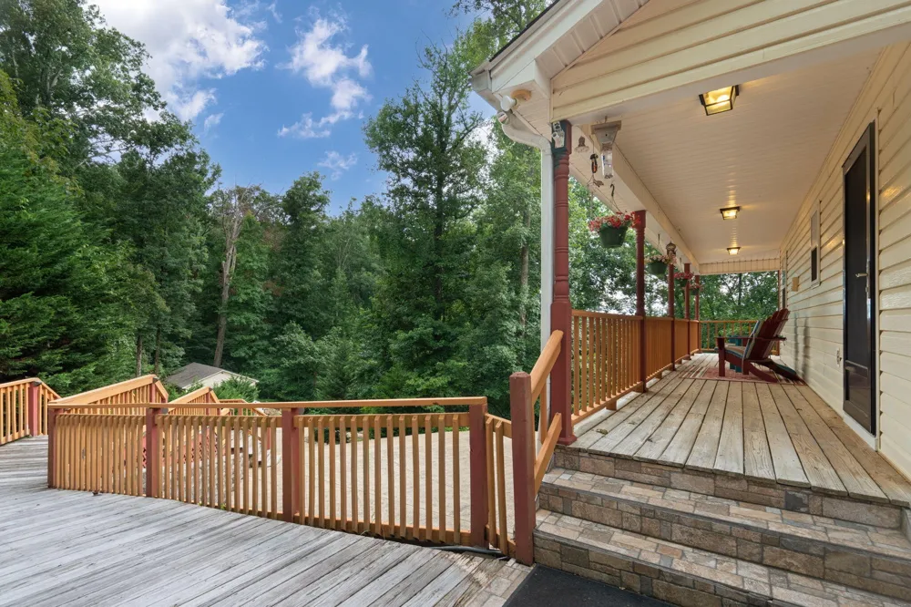 9369 Hopi Trail Ooltewah, TN 37363