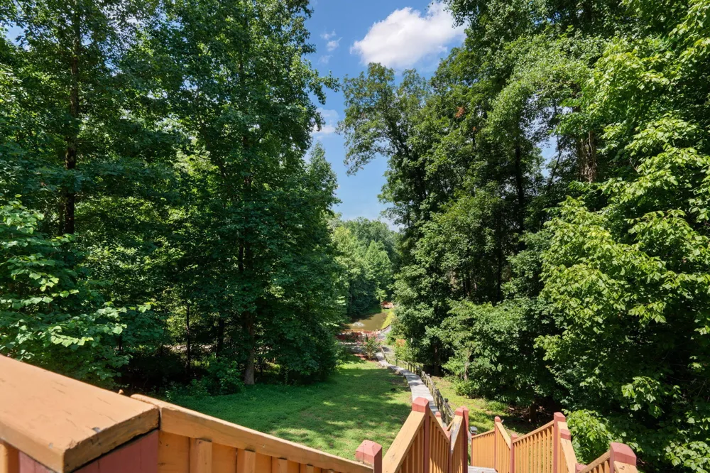 9369 Hopi Trail Ooltewah, TN 37363