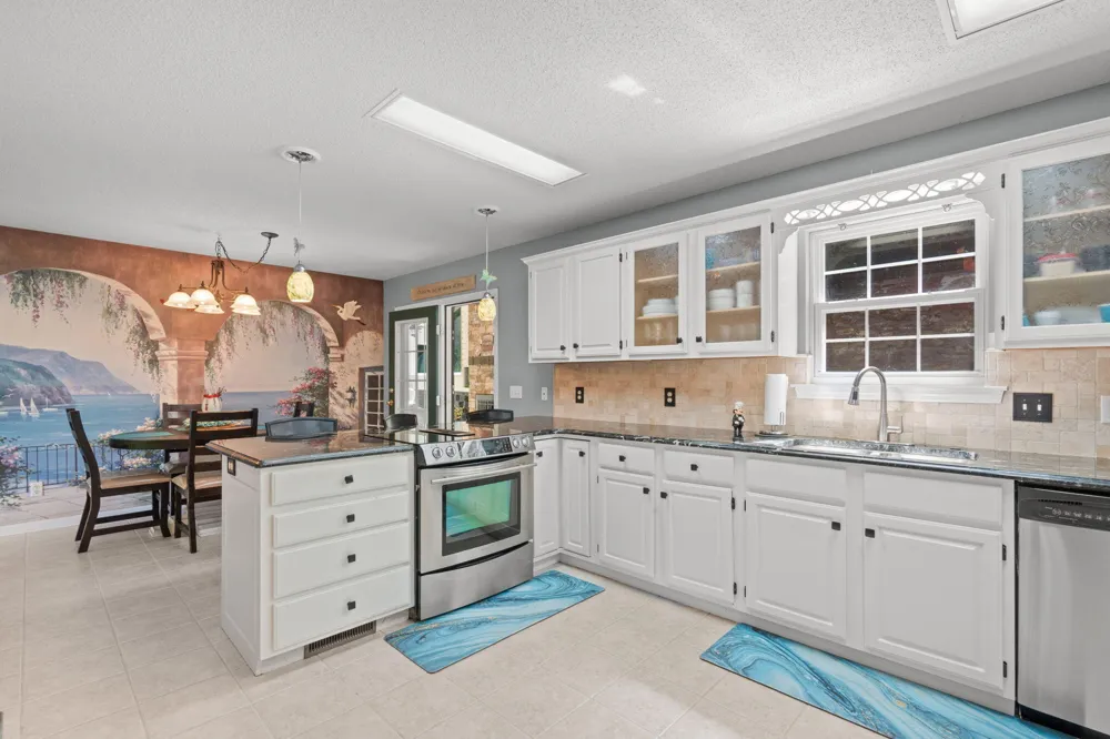 9369 Hopi Trail Ooltewah, TN 37363