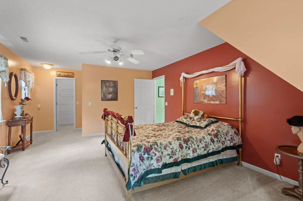 9369 Hopi Trail Ooltewah, TN 37363
