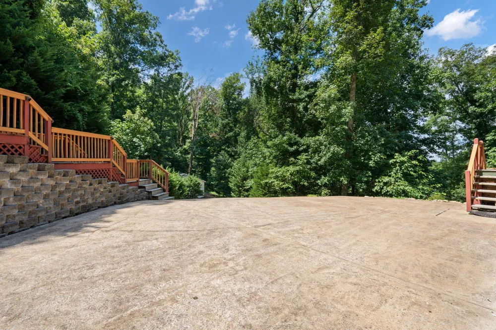 9369 Hopi Trail Ooltewah, TN 37363