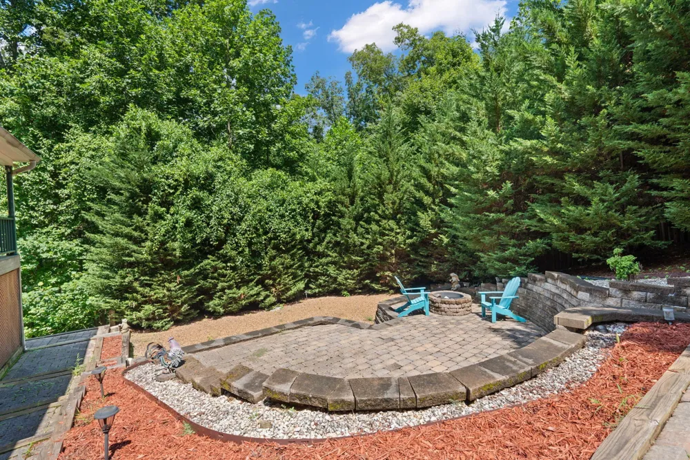 9369 Hopi Trail Ooltewah, TN 37363