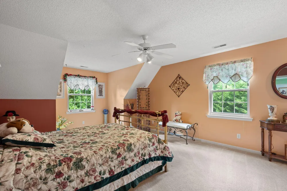 9369 Hopi Trail Ooltewah, TN 37363
