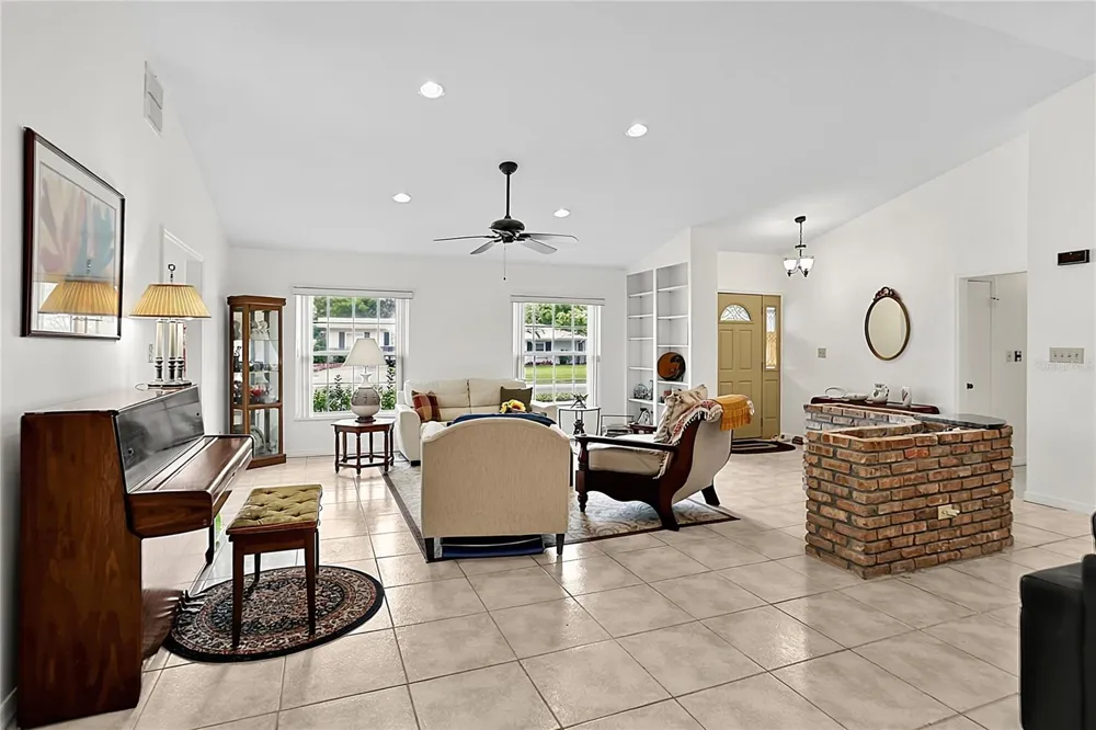 550 ARAPAHO TRAIL Maitland, FL 32751