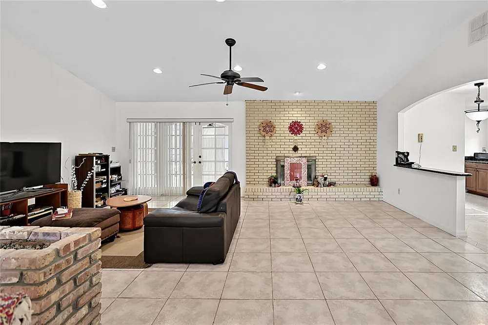 550 ARAPAHO TRAIL Maitland, FL 32751