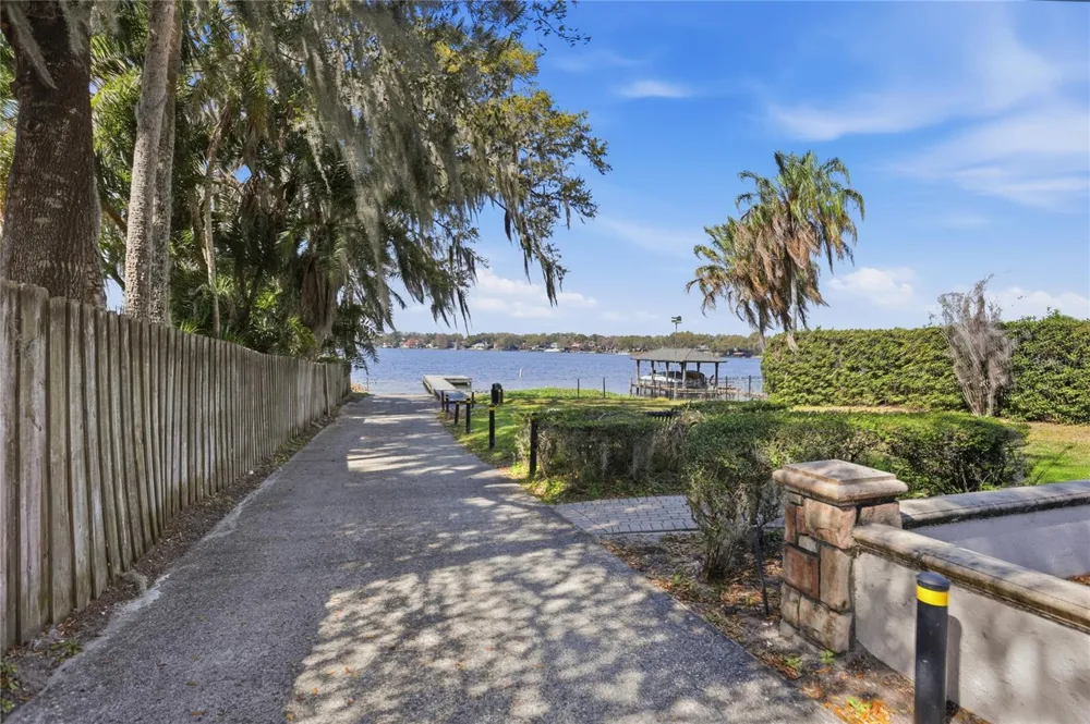 550 ARAPAHO TRAIL Maitland, FL 32751