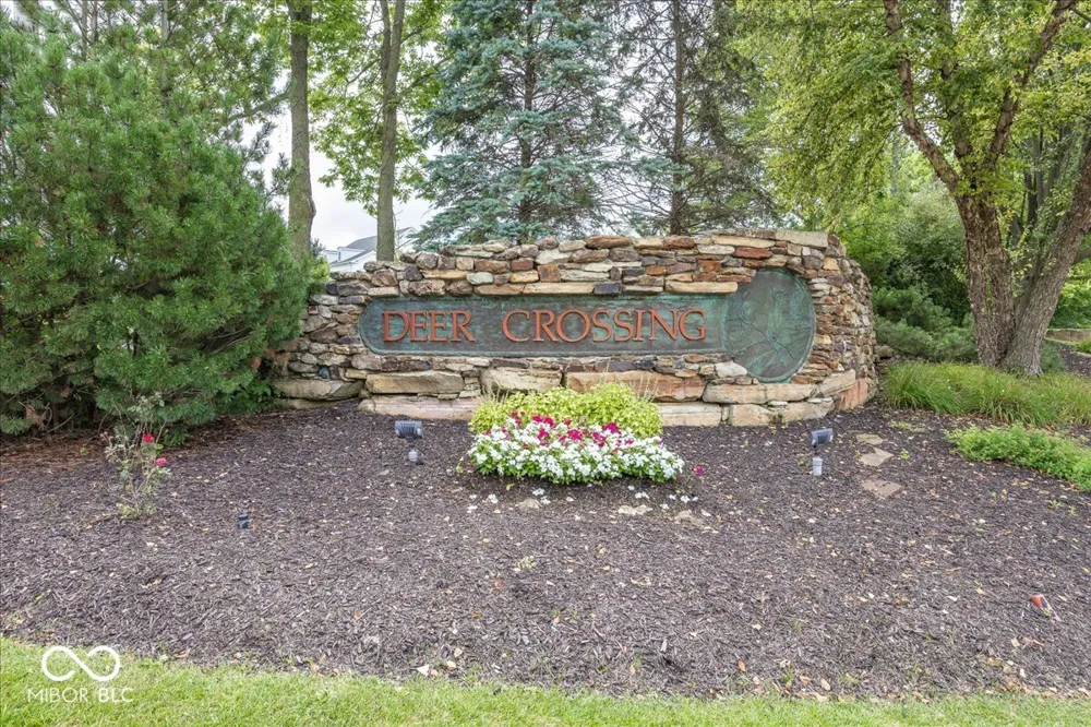 8867 White Tail Trail McCordsville, IN 46055