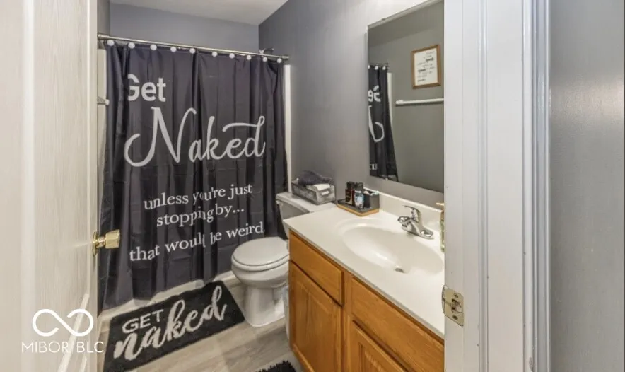 8867 White Tail Trail McCordsville, IN 46055