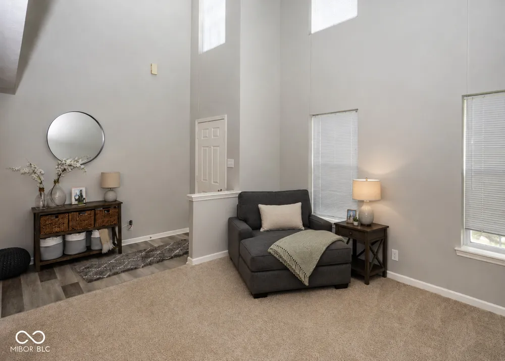 8867 White Tail Trail McCordsville, IN 46055