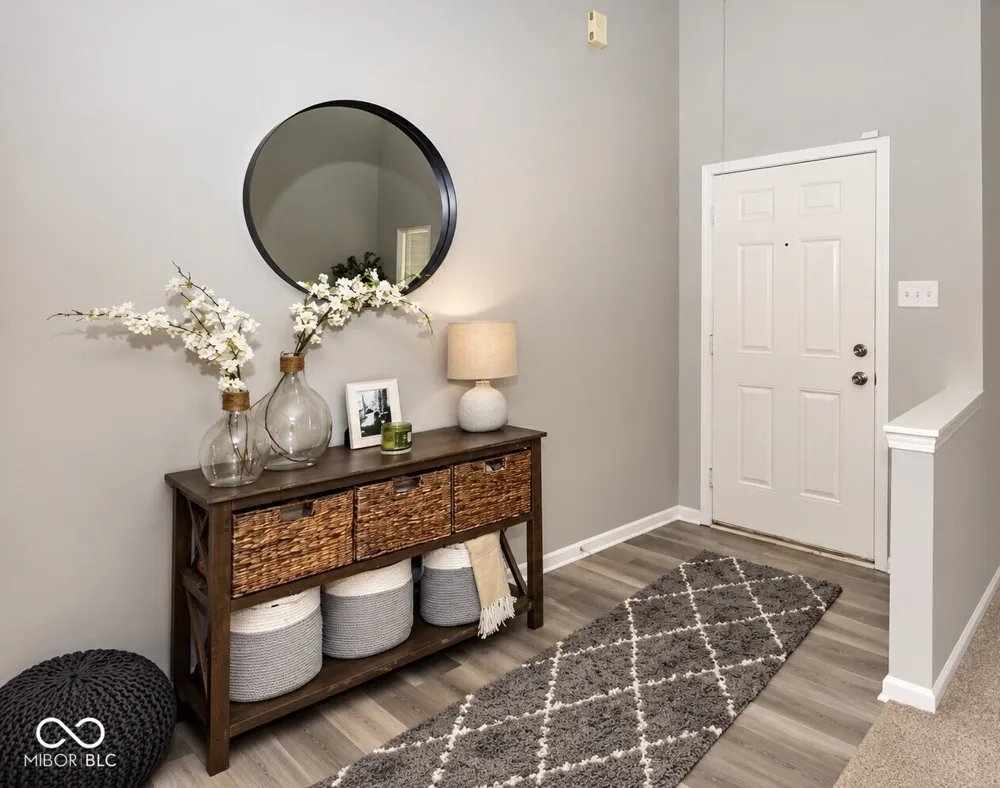 8867 White Tail Trail McCordsville, IN 46055