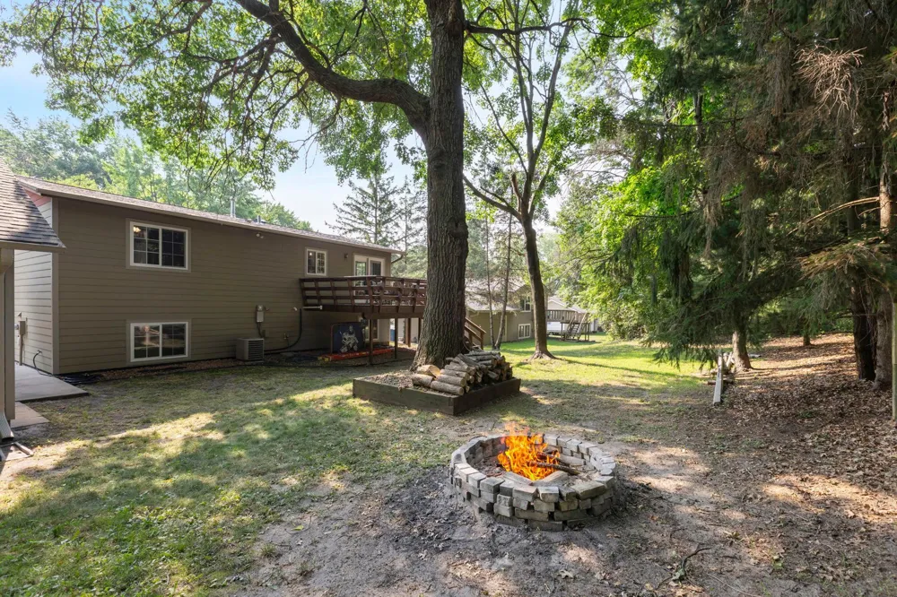 13 Woodcrest Drive Circle Pines, MN 55014