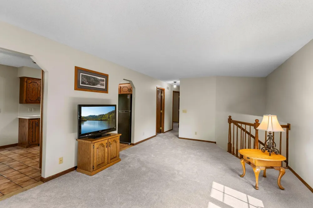 13 Woodcrest Drive Circle Pines, MN 55014