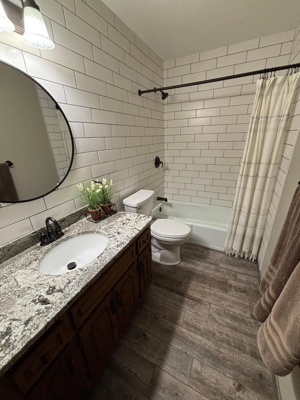 13 Woodcrest Drive Circle Pines, MN 55014
