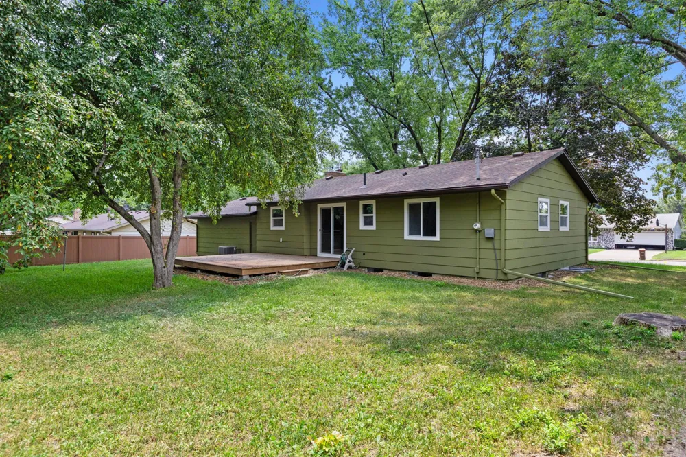 2865 Upper 79th Court E Inver Grove Heights, MN 55076