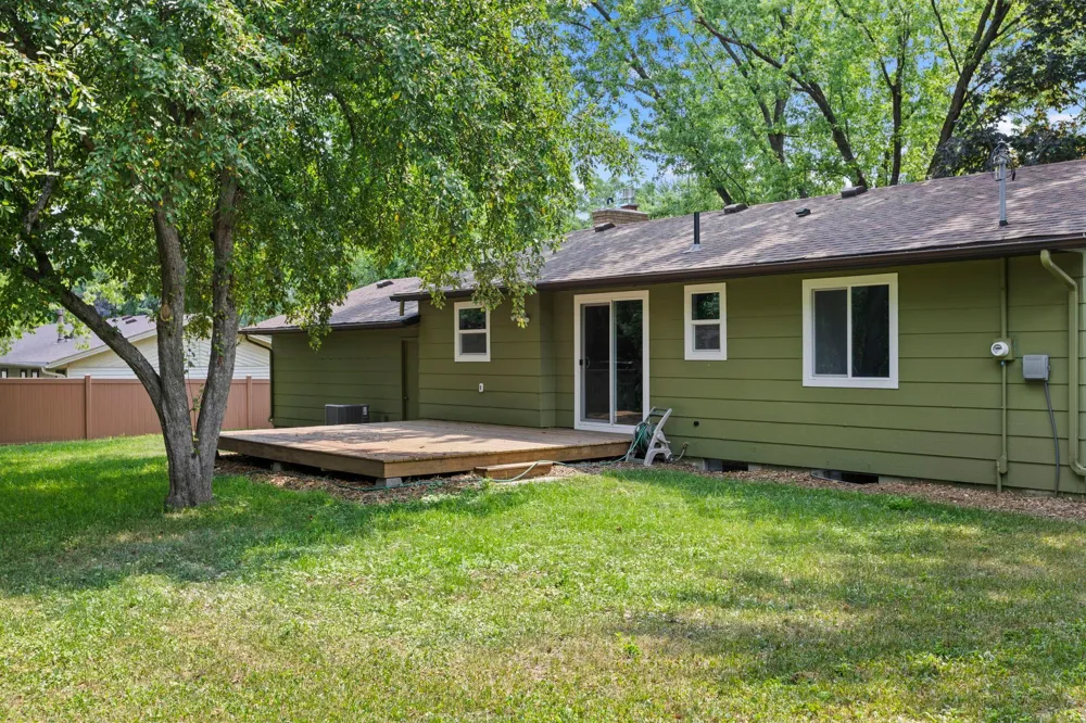 2865 Upper 79th Court E Inver Grove Heights, MN 55076