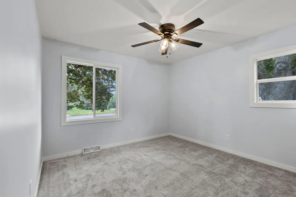 2865 Upper 79th Court E Inver Grove Heights, MN 55076