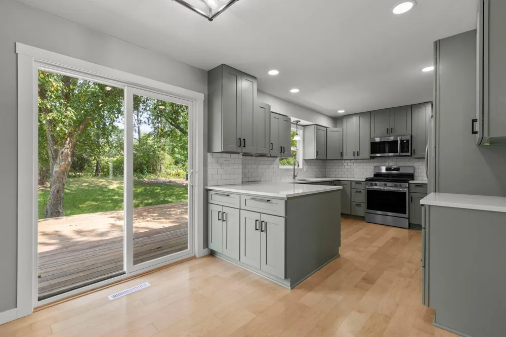 2865 Upper 79th Court E Inver Grove Heights, MN 55076