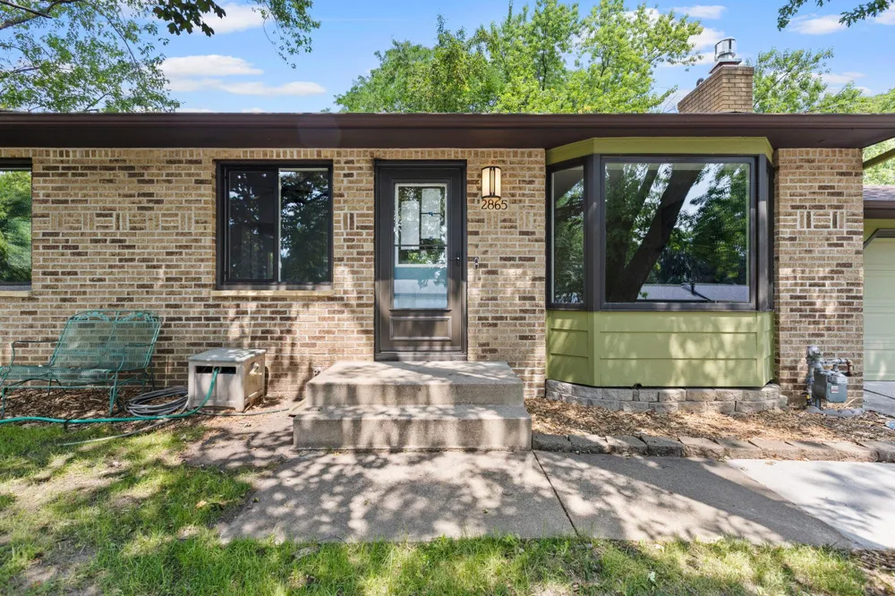 2865 Upper 79th Court E Inver Grove Heights, MN 55076