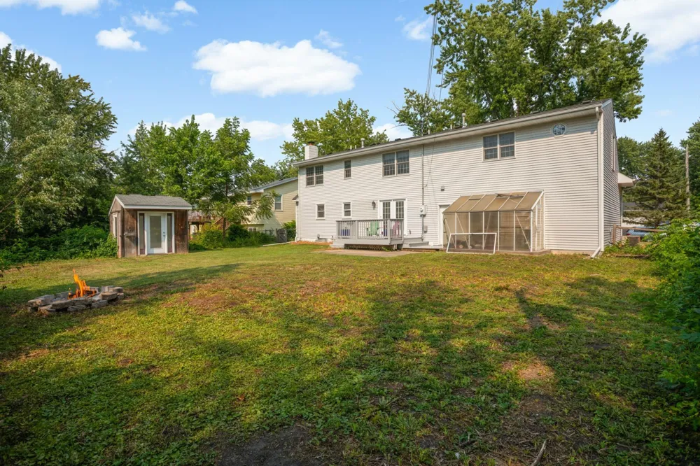 1459 Rainbow Avenue Maple Plain, MN 55359